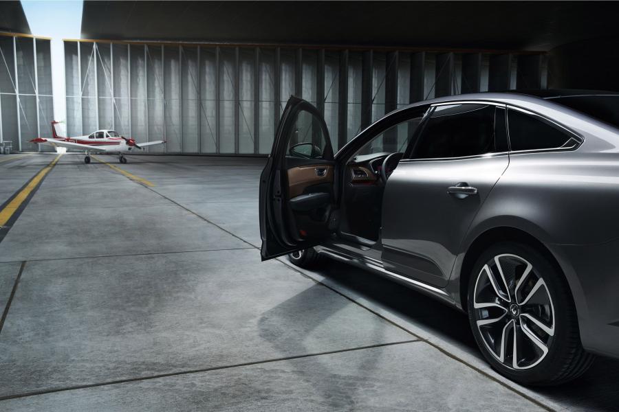  Renault Talisman 2015 года  (фото 6 из 37)
